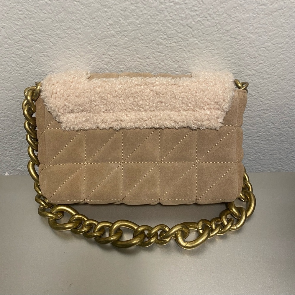 NWOT ZARA LEATHER HEAVY GOLD CHAIN QUILTED/FLEECE SHOULDER BAG - Picture 7 of 11